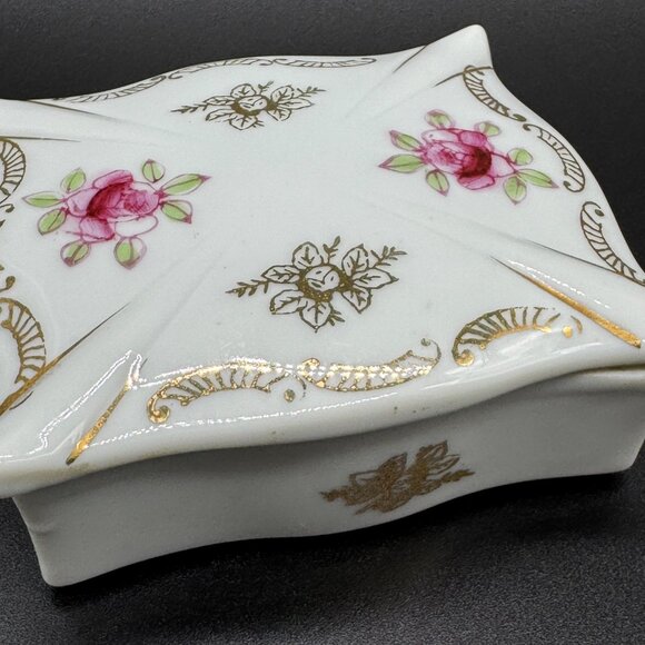 Vintage Porcelain Trinket Box w/Lid Shafford White Pink Flowers Gold Accents - Picture 4 of 9